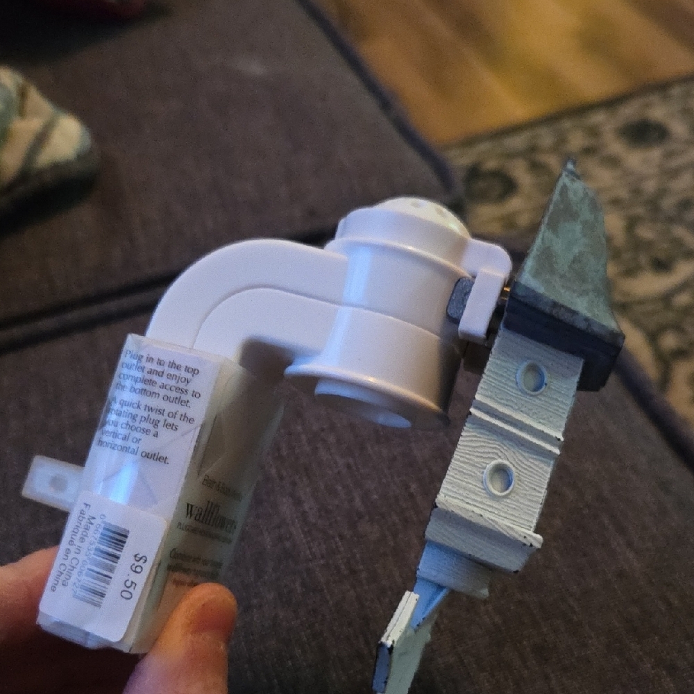 NWT- Bath & Body Works Wallflower Plug in- Weathervane - Picture 2 of 6